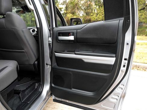 Used 2018 Toyota Tundra SR5 image 42