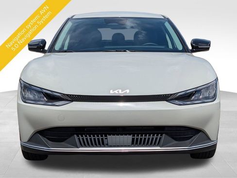 Certified 2024 Kia EV6 Light AWD/4WD image 9