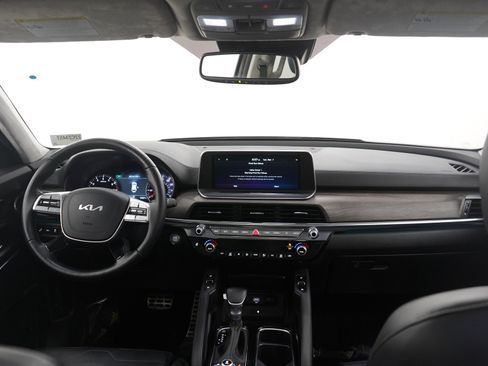 Used 2022 Kia Telluride SX w/ SX Prestige Package image 14
