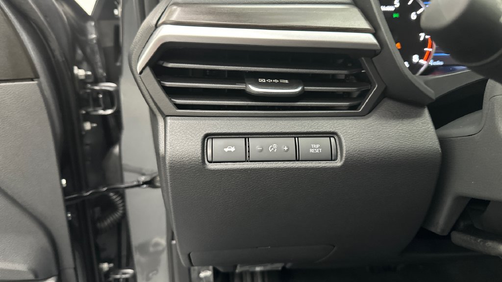 New 2026 Nissan Altima 2.5 SV AWD/4WD image 18