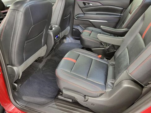 Used 2024 Chevrolet Traverse RS image 22