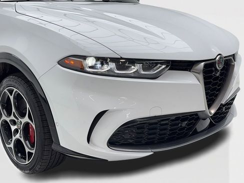 New 2024 Alfa Romeo Tonale Ti image 3