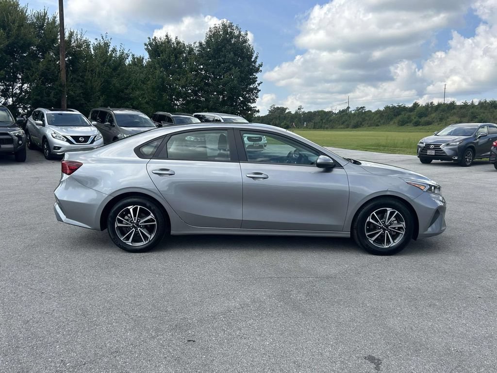 Used 2024 Kia Forte LXS FWD image 8