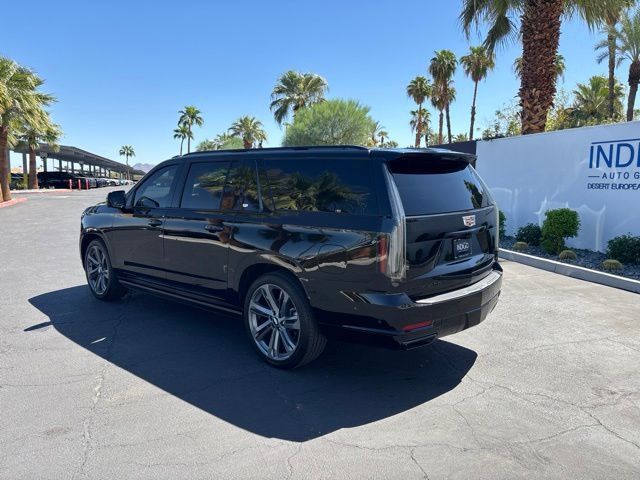 Used 2026 Cadillac Escalade ESV Platinum Sport w/ LPO, Floor Liner Package AWD/4WD image 7