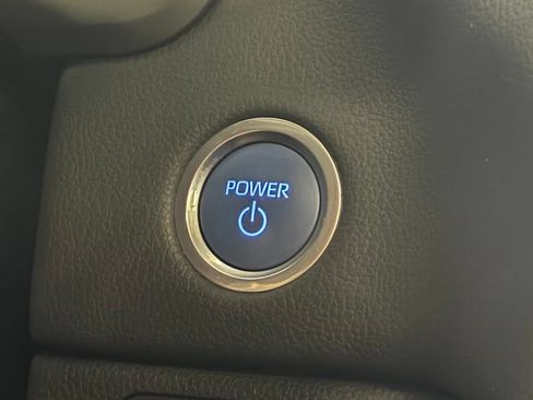 Used 2024 Toyota Tundra Limited AWD/4WD image 22