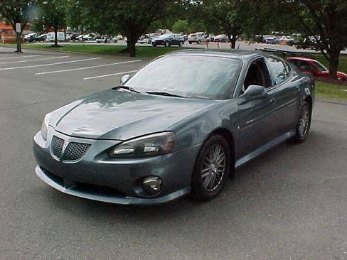 Used 2007 Pontiac Grand Prix GT w/ Special Edition Package FWD image 3