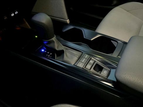 Used 2025 Toyota Camry LE image 16