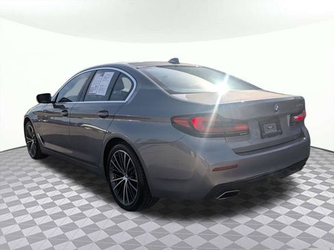 Used 2023 BMW 530e w/ Premium Package RWD image 5