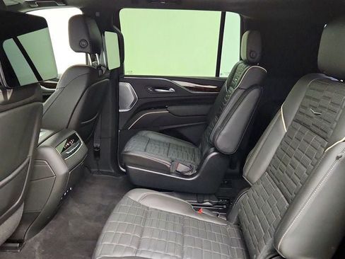 Used 2023 Cadillac Escalade ESV Sport Platinum AWD/4WD image 23