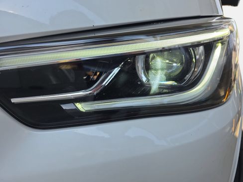 Used 2022 INFINITI QX80 Sensory w/ Cargo Package AWD/4WD image 30