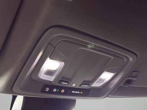 Used 2022 Chevrolet Silverado 1500 LT Trail Boss image 23