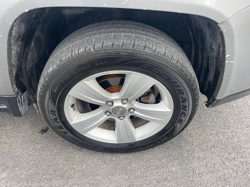 Used 2016 Jeep Compass Sport w/ Power Value Group AWD/4WD image 28