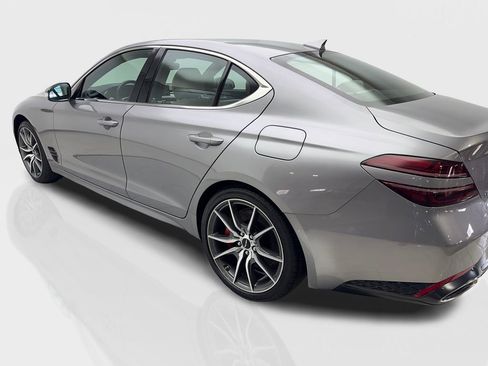 Used 2025 Genesis G70 2.5T image 14