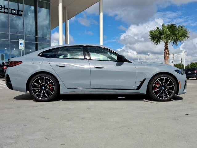 New 2026 BMW 430i xDrive w/ M Sport Package AWD/4WD image 8