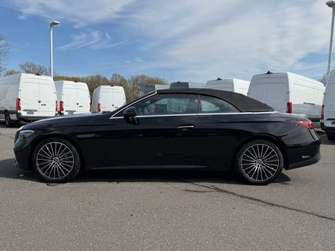 Used 2025 Mercedes-Benz CLE 300 4MATIC Cabriolet image 4
