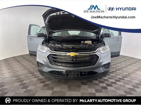 Used 2020 Chevrolet Traverse LS image 12