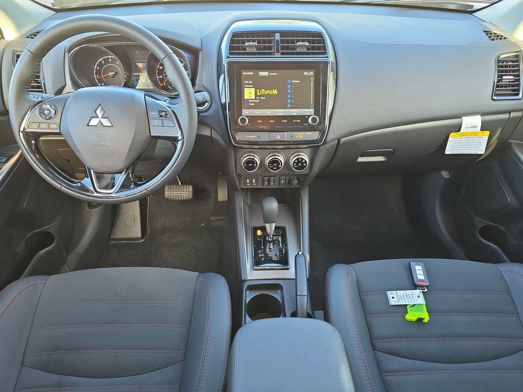 Used 2026 Mitsubishi Outlander Sport SE AWD/4WD image 22