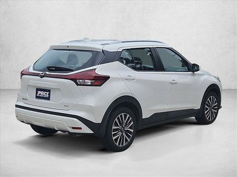 Used 2022 Nissan Kicks SV FWD image 5