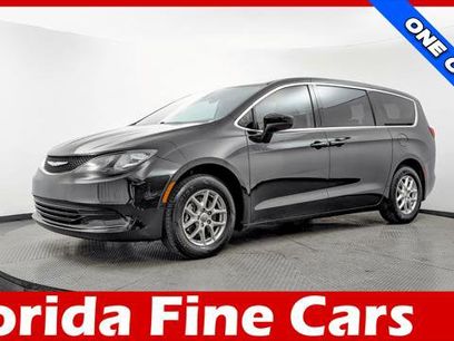 Used 2018 Chrysler Pacifica LX
