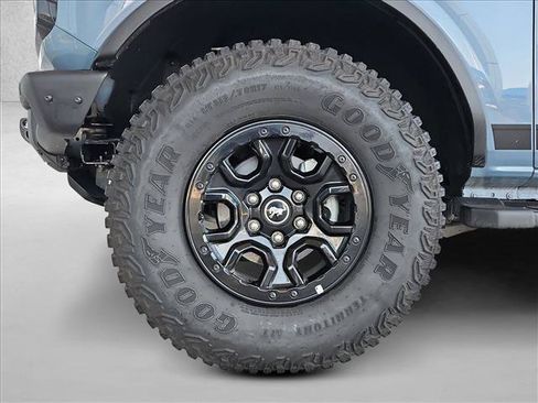 Used 2024 Ford Bronco Wildtrak AWD/4WD image 30