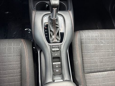 Used 2025 Honda HR-V Sport image 21
