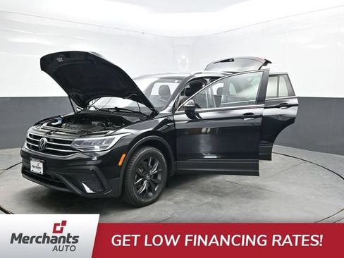 Used 2024 Volkswagen Tiguan SE FWD image 48