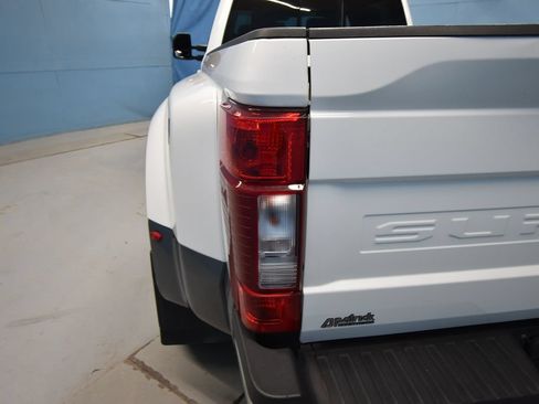 Used 2022 Ford F350 Lariat w/ Lariat Ultimate Package AWD/4WD image 47