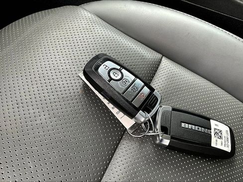 Used 2025 Ford Bronco Sport Badlands image 35