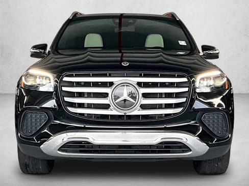 Certified 2025 Mercedes-Benz GLS 450 4MATIC image 3