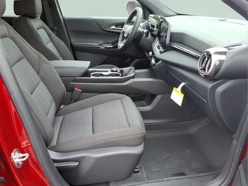 New 2026 Chevrolet Equinox LT w/ Safety and Technology Package FWD image 20