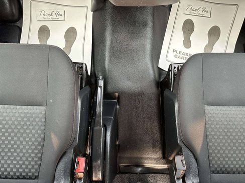 Used 2020 Ford Transit 250 Medium Roof AWD image 29
