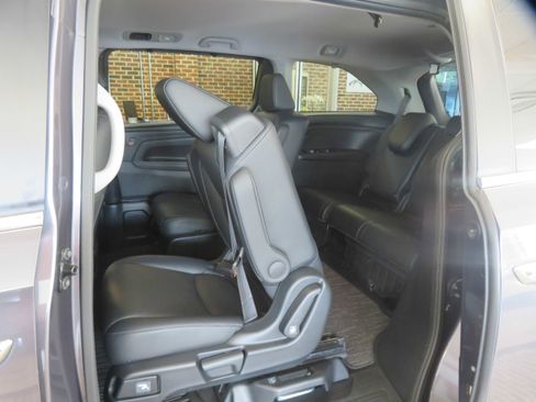 Used 2024 Honda Odyssey EX-L image 17