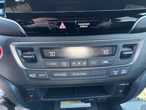 Used 2023 Honda Passport TrailSport image 28