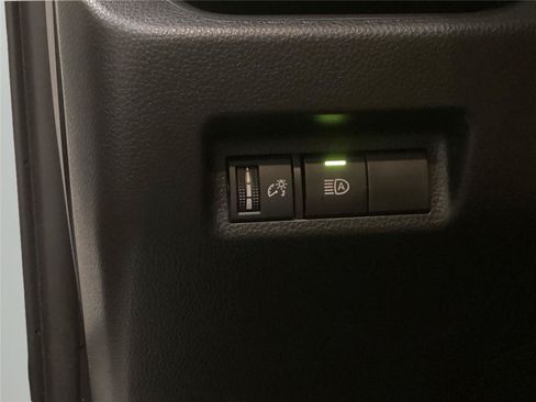 Used 2025 Toyota RAV4 LE AWD/4WD image 24