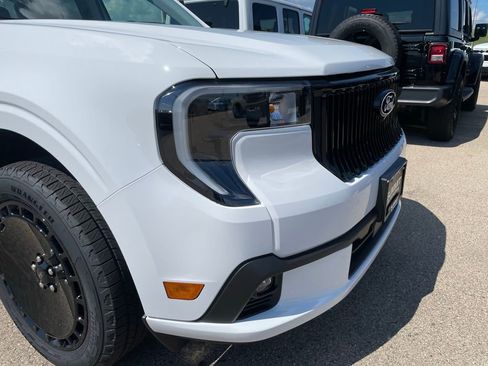 New 2025 Ford Maverick Lobo image 29