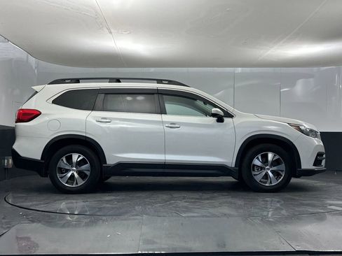 Used 2021 Subaru Ascent Premium w/ Convenience Package image 2