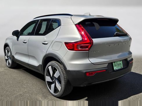 Certified 2023 Volvo XC40 Recharge Ultimate AWD/4WD image 3
