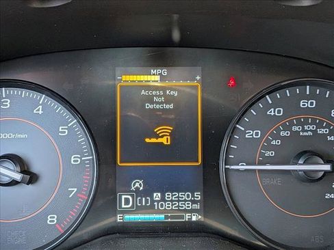 Used 2020 Subaru Crosstrek 2.0i Premium w/ Moonroof Package 2 AWD/4WD image 9