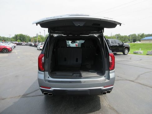 Certified 2025 GMC Yukon XL Denali w/ Sun & Power Step Package AWD/4WD image 8
