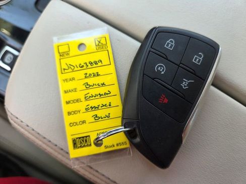 Used 2022 Buick Envision Essence w/ Safety Package image 17