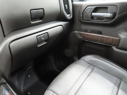 Used 2023 GMC Sierra 2500 Denali w/ Denali Black Diamond Edition image 27