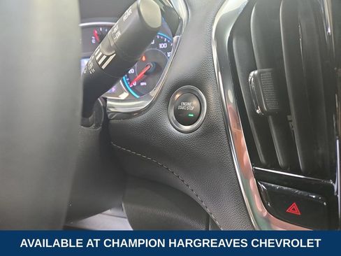 Used 2023 Chevrolet Traverse LT w/ LT Premium Package AWD/4WD image 22
