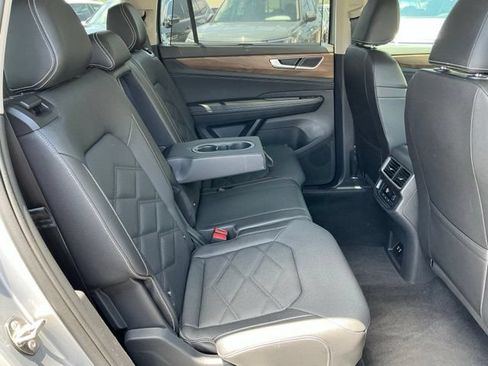 Certified 2025 Volkswagen Atlas SE AWD/4WD image 20