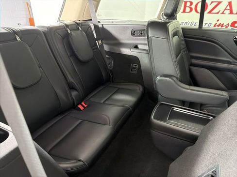 Used 2020 Lincoln Aviator Reserve w/ Equipment Group 202A image 19