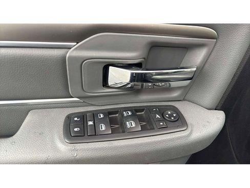Used 2018 RAM 2500 Big Horn AWD/4WD image 19