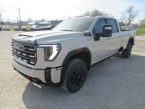 New 2026 GMC Sierra 3500 AT4 w/ AT4 Premium Plus Package AWD/4WD image 11