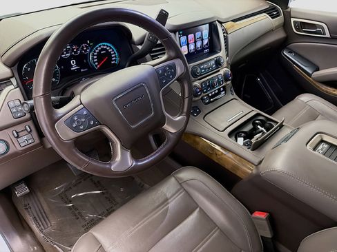 Used 2017 GMC Yukon XL Denali w/ Open Road Package AWD/4WD image 7