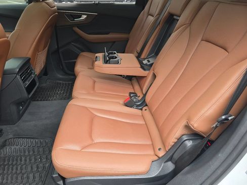 Certified 2025 Audi Q7 2.0T Premium Plus w/ Premium Plus Package AWD/4WD image 33