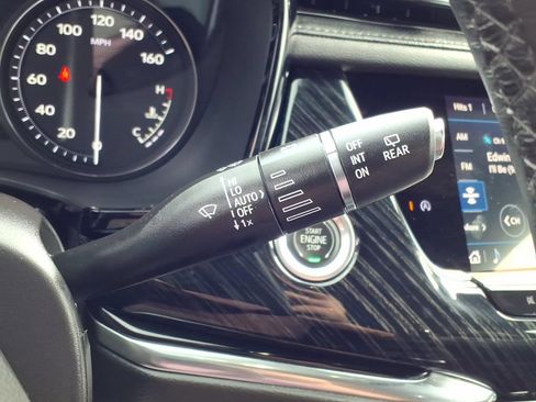 Used 2023 Cadillac XT6 Premium Luxury w/ Technology Package AWD/4WD image 24