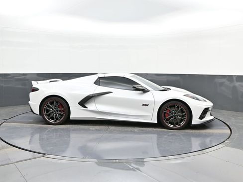 Used 2023 Chevrolet Corvette Stingray Premium Conv w/ Z51 Performance Package image 26